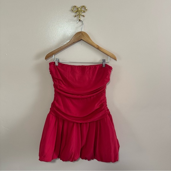 Princess Polly Glamour Girl Red Strapless Bubble Hem Mini Dress Size 6 Feminine - Picture 3 of 8